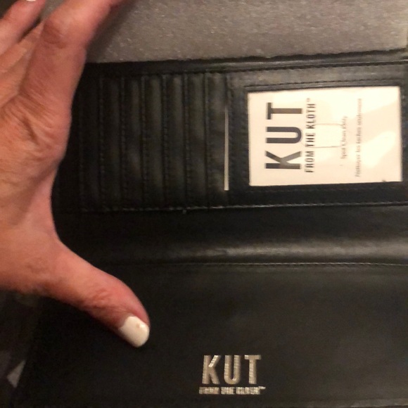 Brand new wallet - Picture 3 of 3